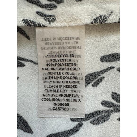 New ~ NORDSTROM ~ V Neck Sleeveless Top Plus Size 4X - Picture 5 of 5